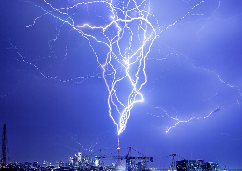 雷擊現(xiàn)象